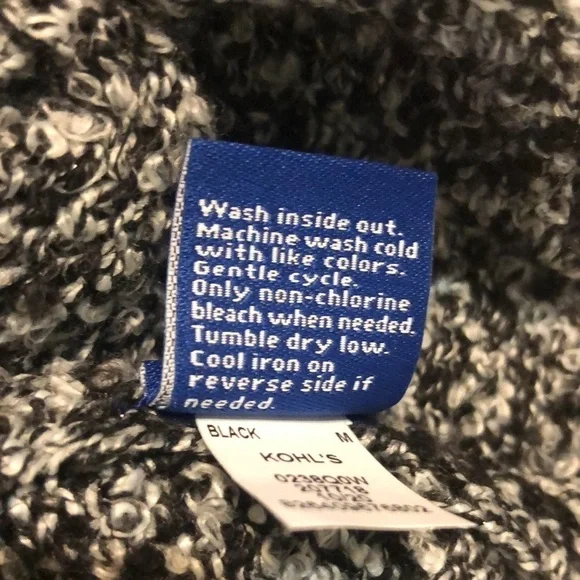 Women's Apt. 9 Tunic Sweater, Size M Black - Picture 6 of 6